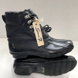 NWT Women's J-Hawk Rain Shoe - Size 7 (fits more like a size 6)